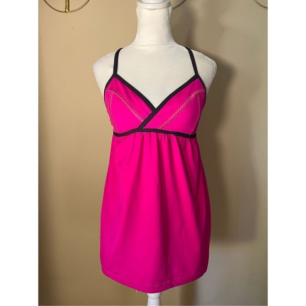 Lululemon Rehearsal Athletic Tank Top in Paris Pink Size 4